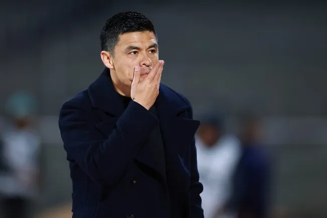 Gonzalo Pineda solo ganó cinco partidos sobre 24 dirigidos en Atlas. (Getty Images)