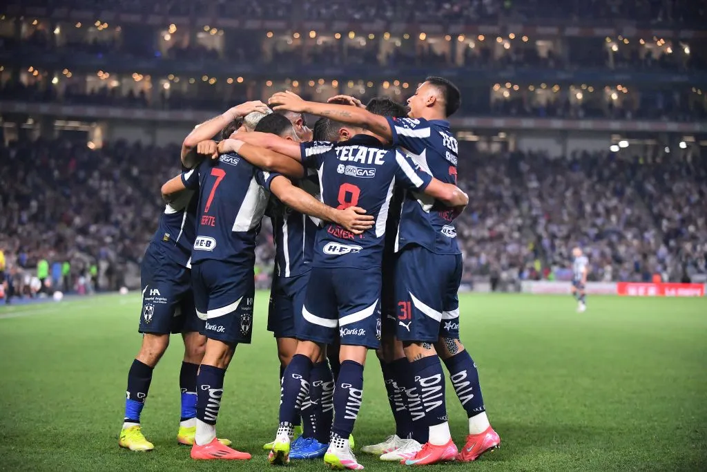Según la IA, Rayados ganará el partido (Getty Images)