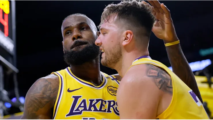 LeBron James y Luka Doncic.