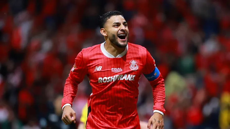 Alexis Vega no irá de titular ante Juárez
