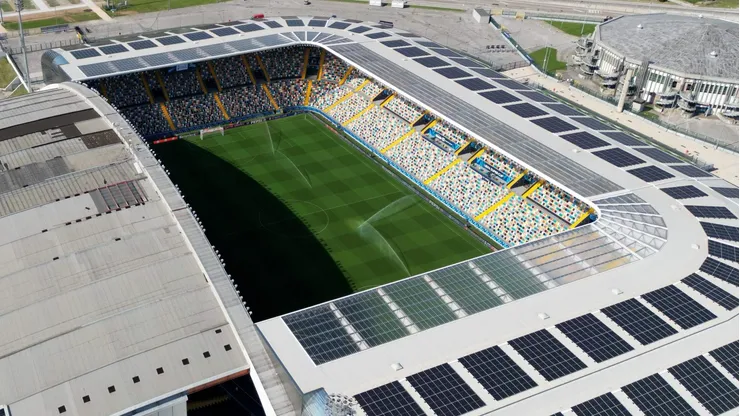 El Estadio Friuli, con capacidad para 25.000 espectadores, será testigo de la Supercopa de Europa 2025