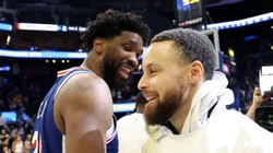 Joel Embiid y Stephen Curry en la NBA.