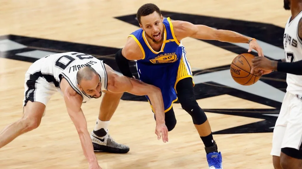 Manu Ginóbili y Stephen Curry. (Foto: Getty Images)