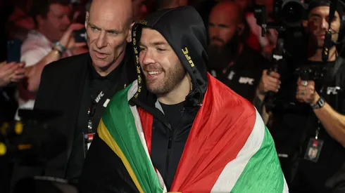 Dricus Du Plessis se llevó una millonada de su pelea ante Khamzat Chimaev.