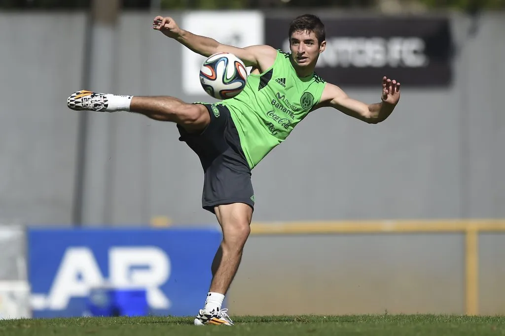 Isaac Brizuela durante un entrenamiento con la Selección Mexicana en el Mundial de Brasil 2014. (Imago7)