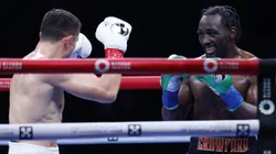 Israil Madrimov reconoció que Terence Crawford puede derrotar a Canelo Álvarez.