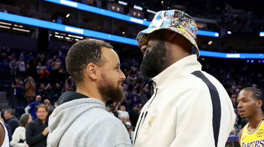 Stephen Curry y LeBron James. (Foto: Getty Images)