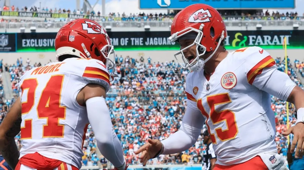 Skyy Moore y Patrick Mahomes. (Foto: Getty Images)