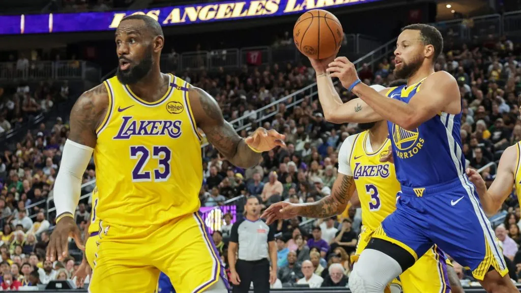 Golden State Warriors podría juntar a Stephen Curry con LeBron James. (GETTY IMAGES)