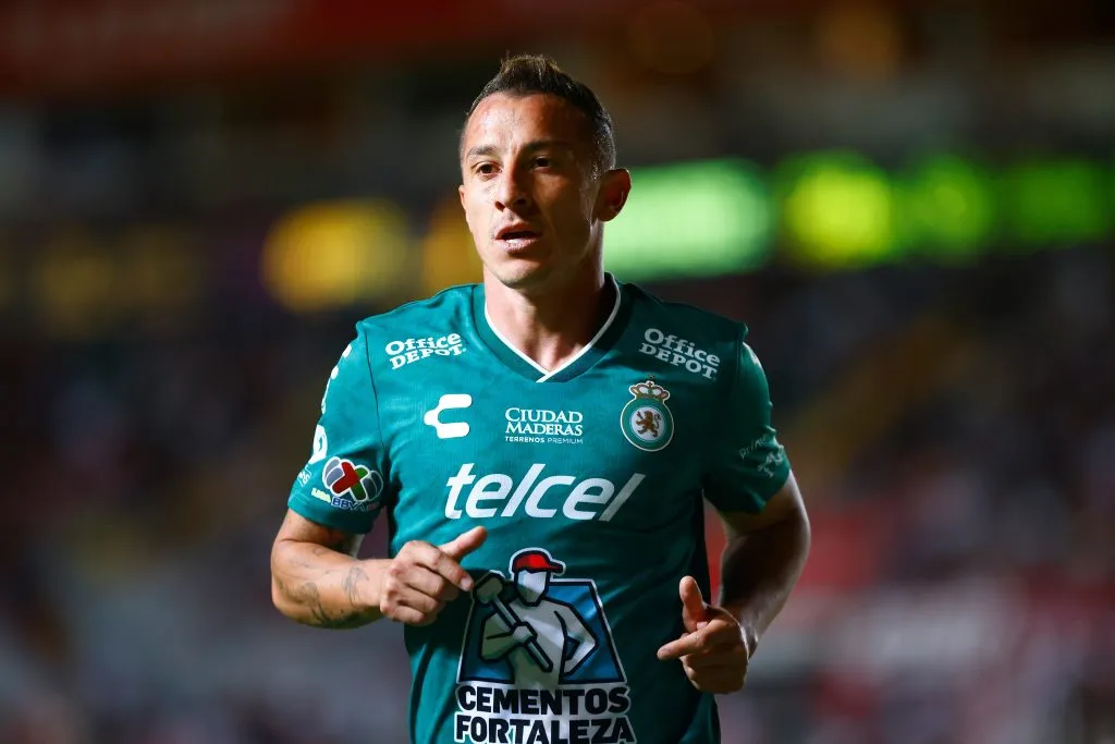 Andrés Guardado iniciará el curso de entrenador en España. (Getty Images)