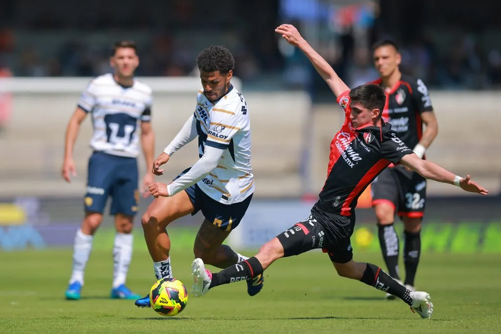Pumas UNAM y Atlas poseen una sola victoria en el campeonato. (Getty Images)