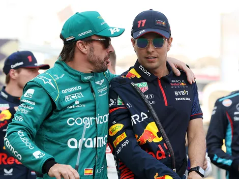 Fernando Alonso defiende el regreso de Checo Pérez
