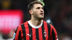 Santiago Giménez podría dejar el Milan de manera inesperada y tener un nuevo equipo