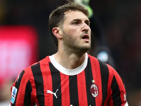 Desde Italia revelan que Santiago Giménez podría salir de Milan como moneda de cambio