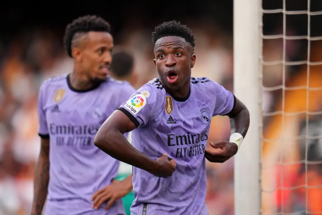 Vinicius se queja de gestos racistas en el estadio de Valencia (GETTY IMAGES)