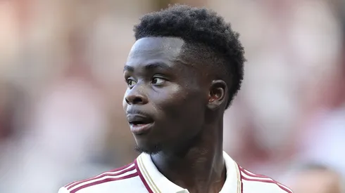 Bukayo Saka no juega con Arsenal ante Nottingham Forest.
