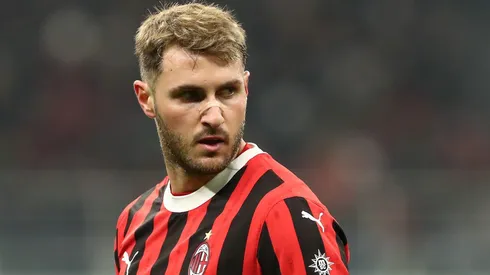 Santiago Giménez fichó por Milan en febrero pasado desde Feyenoord.