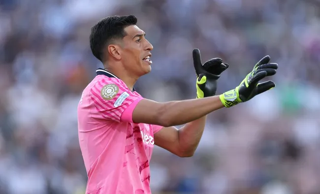 Esteban Andrada se despide del Monterrey [Foto: Getty]