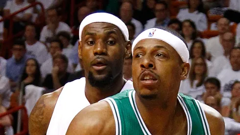 Paul Pierce y LeBron James en la NBA