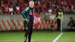 Javier Aguirre, con pasado en Japón, ahora dirige a México.