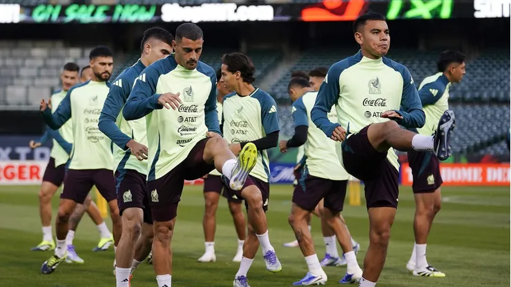 La Selección Mexicana en uno de sus entrenamientos previos al duelo frente a Japón.
