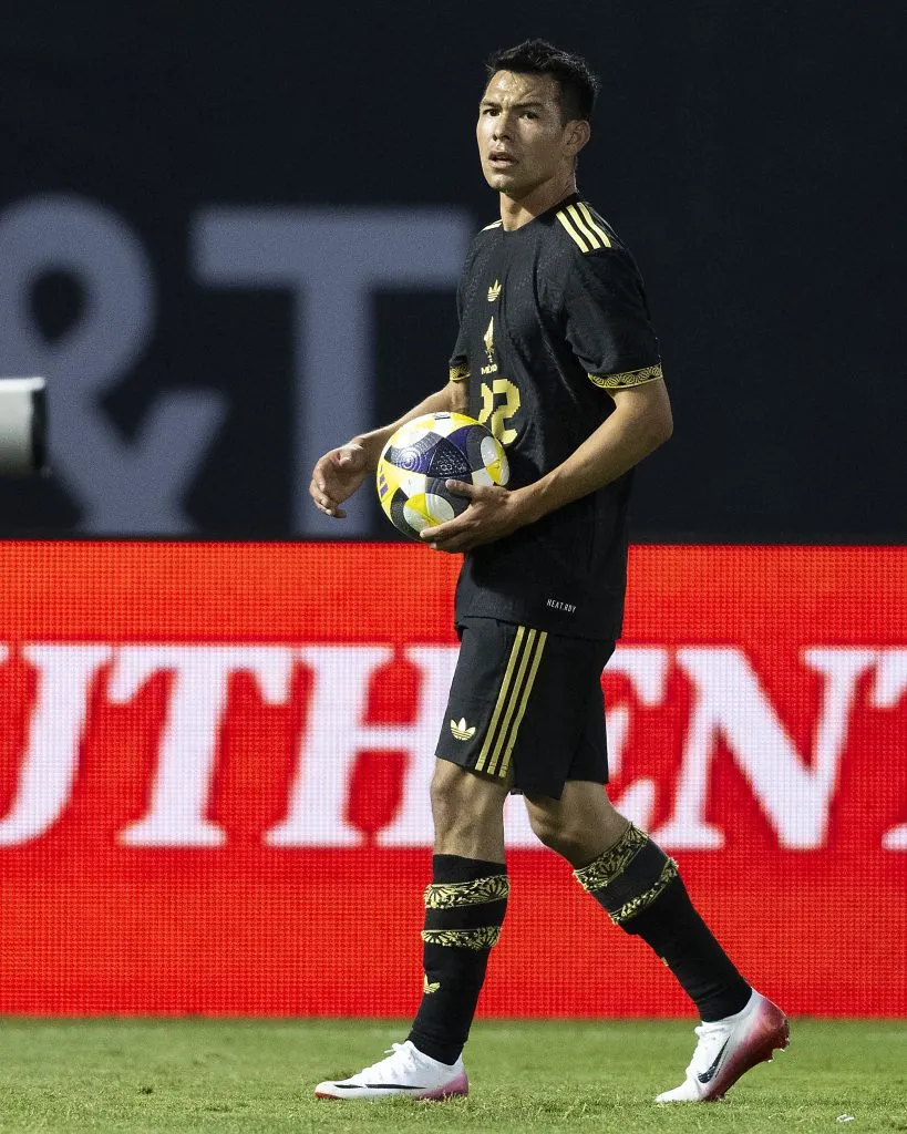 Hirving Lozano en el amistoso contra Japón (Imago7)