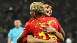 Yamal, a puro festejo en la previa de Turquía vs España.