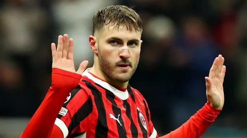 Santiago Giménez jugó 26 partidos y convirtió seis goles desde su fichaje por Milan en febrero pasado.