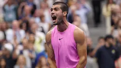 Alcaraz se impuso a Jannik Sinner por 6-2, 3-6, 6-1 y 6-4.