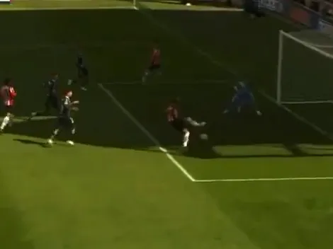 El insólito fallo de Javier Hernández durante el amistoso de Chivas ante Léon