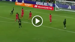 Giménez anotó su sexto gol en la Selección Mexicana.