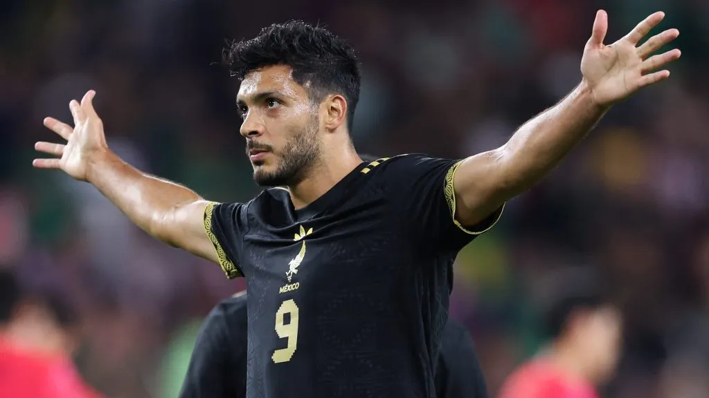 Raúl Jiménez anotó el primero de los dos goles de México [Foto: FMF]