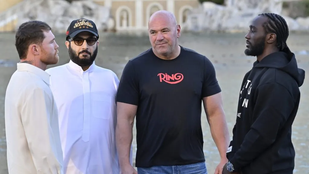 Canelo Álvarez y Terence Crawford son promocionados por Turki Al-Alshikh y Dana White. (GETTY IMAGES)