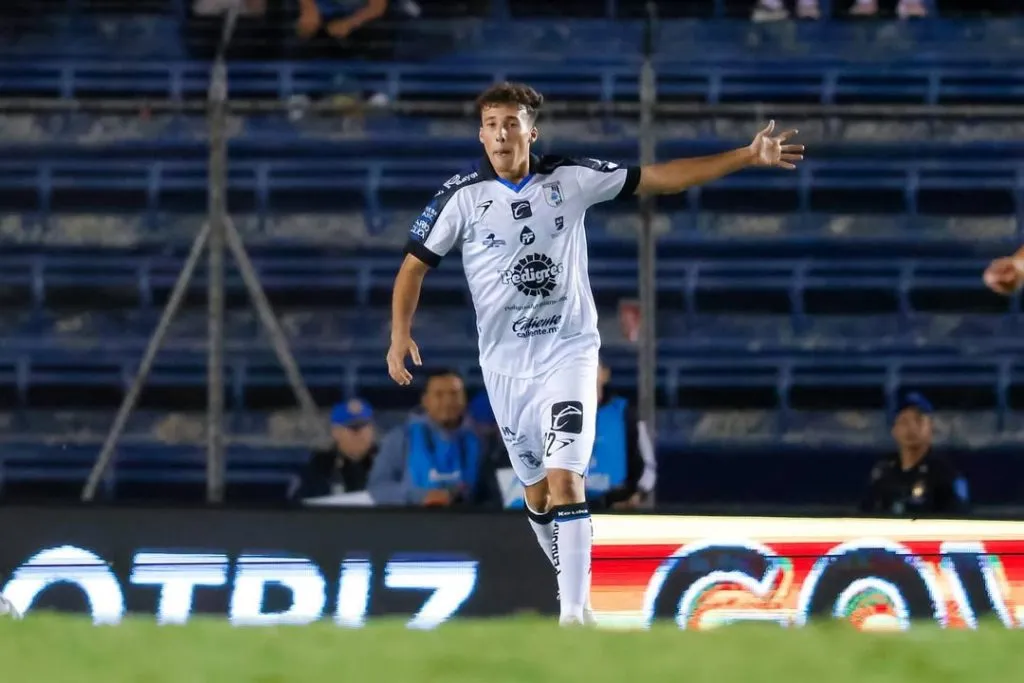 Carlo Soldati, el canterano de Querétaro que llega a Chivas.