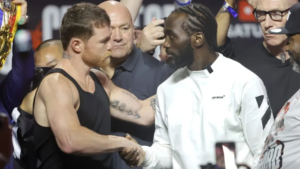 Canelo Álvarez mostró respeto por la pelea que tendrá ante Terence Crawford. (GETTY IMAGES)