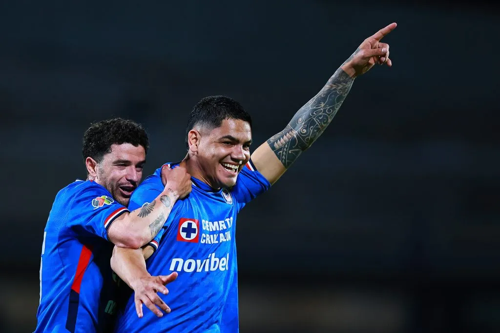 Cruz Azul celebra desde la cima del Apertura [Foto: Getty]