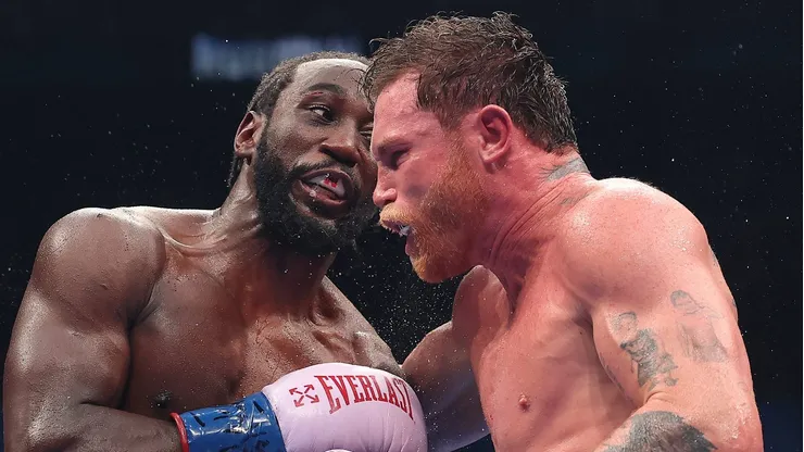 Canelo Álvarez protagonizó una fuerte polémica con Terence Crawford.
