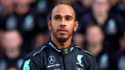 Lewis Hamilton con el mono de Mercedes