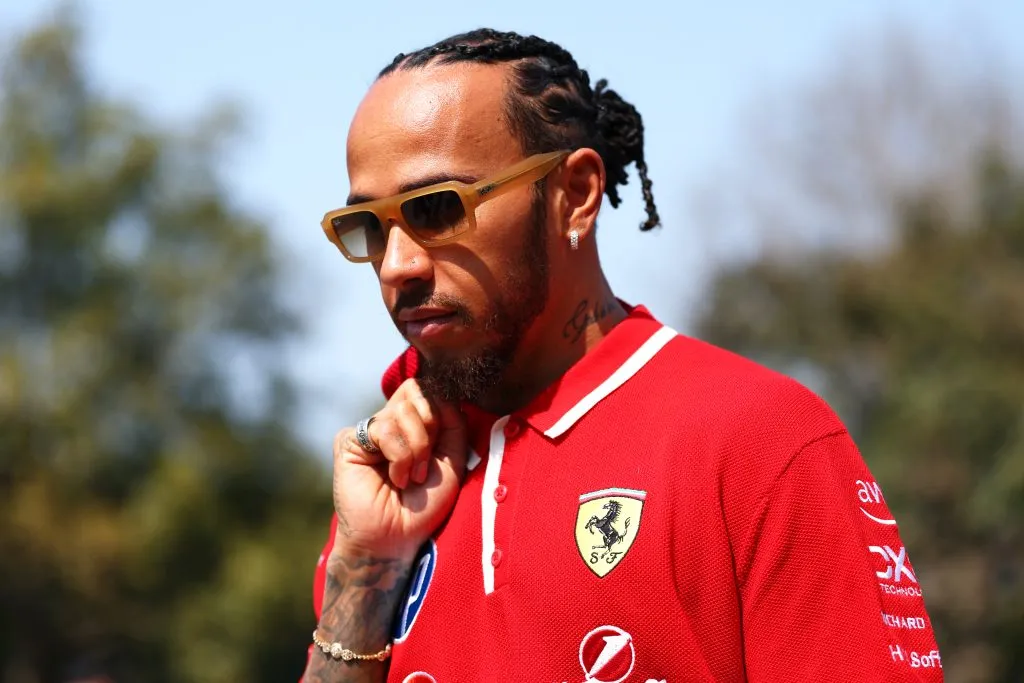 Lewis Hamilton no logra asentarse en Ferrari (GETTY IMAGES)