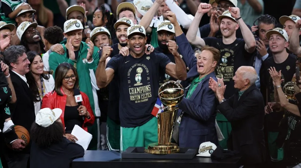 Un excampeón de la NBA llegaría a Warriors. (Foto: Getty Images)