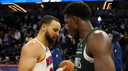 Stephen Curry y el jugador que Warriors rechazó.