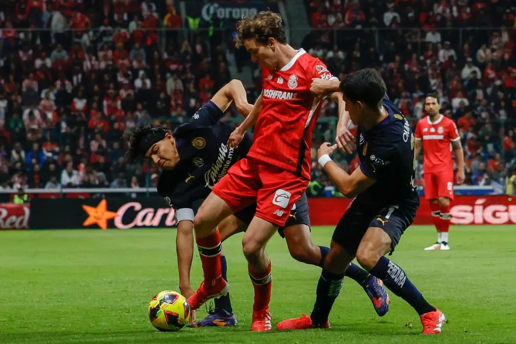 Toluca derrotó a Chivas por 2-1 en el último antecedente entre ambos. (Imago7)
