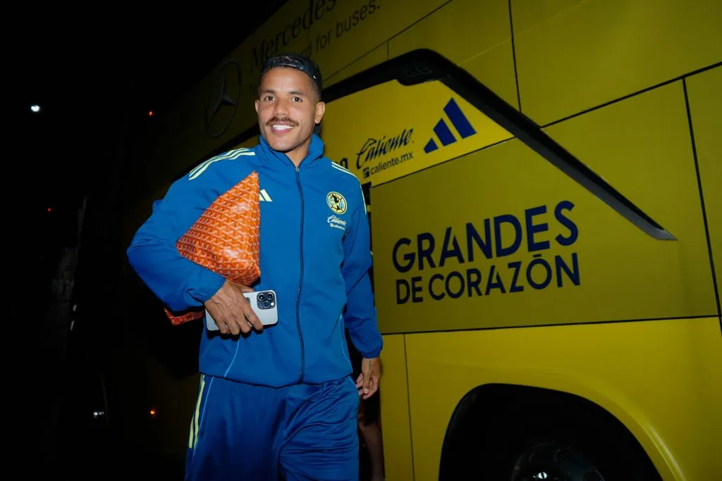 Jonathan dos Santos se perderá el juego ante Rayados por un desgarro del gemelo de la pierna derecha. (Imago7)
