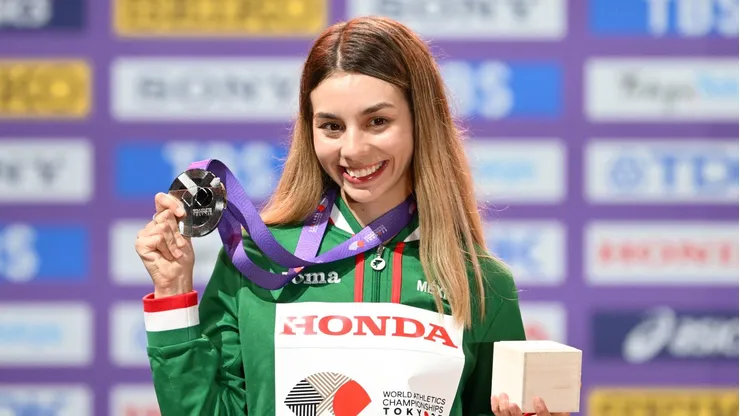 Alegna González estableció un récord continental al marcar un tiempo de 1:26:06