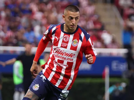 ¿Por qué no juega Roberto Alvarado en Chivas vs. Toluca por el Apertura 2025?