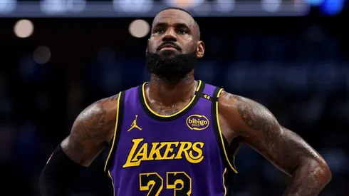 El retiro de LeBron James podría atrasarse un poco más.