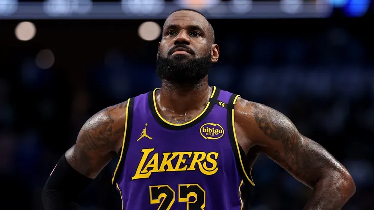 El retiro de LeBron James podría atrasarse un poco más.