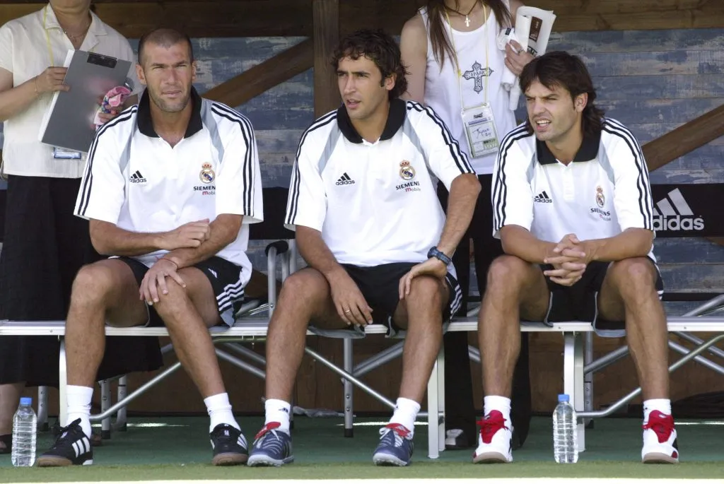 Fernando Morientes con Zinedine Zidane y Raúl (Getty Images)