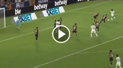 Vinícius anotó su tercer gol en la temporada.