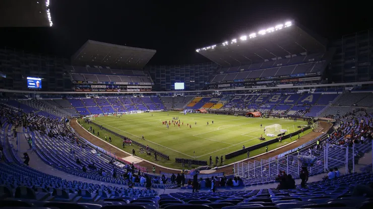 El juego entre Puebla y Chivas está demorado.